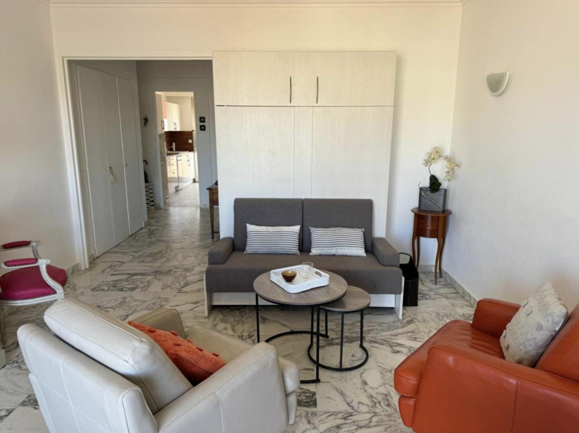 Cozy One Bedroom With Balcony And Parking