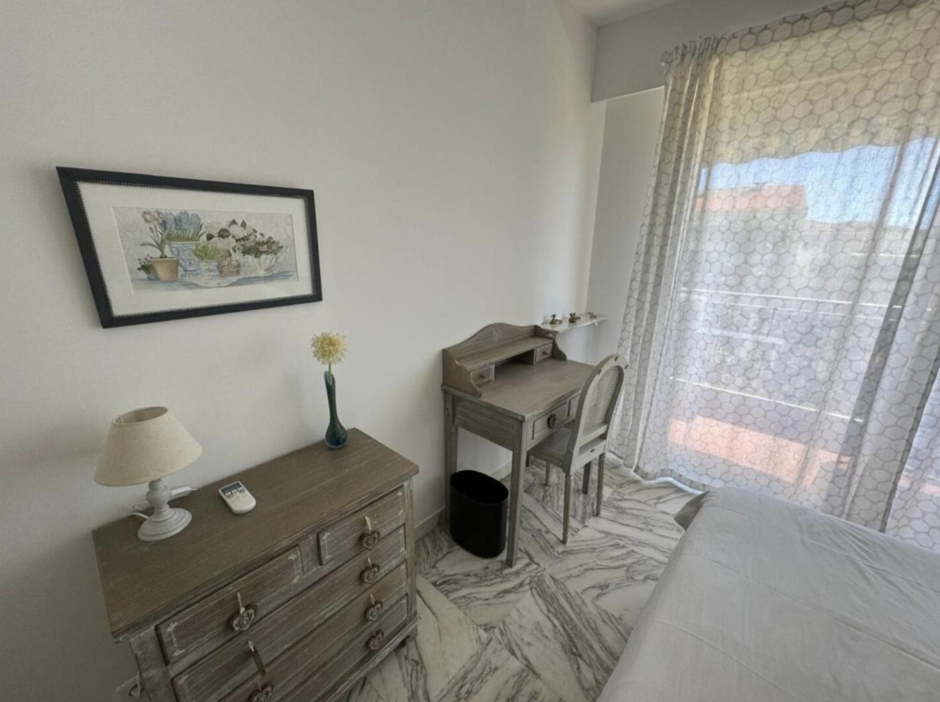 Cozy One Bedroom With Balcony And Parking
